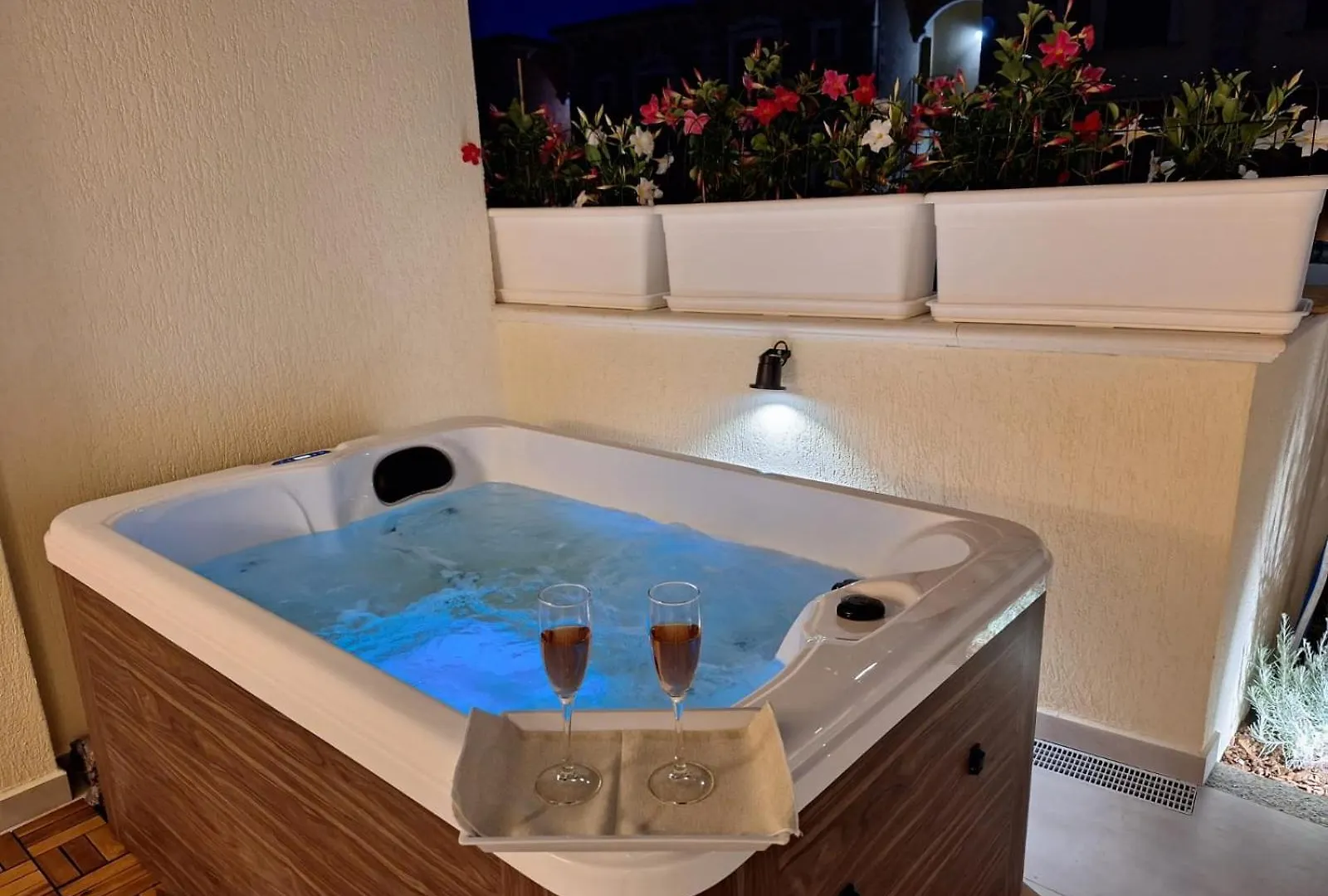 Luxury House & Spa In Baia Turchese Vasca Idromassaggio Riscaldata Con Cromoterapia Murta Maria 0*,  Italy