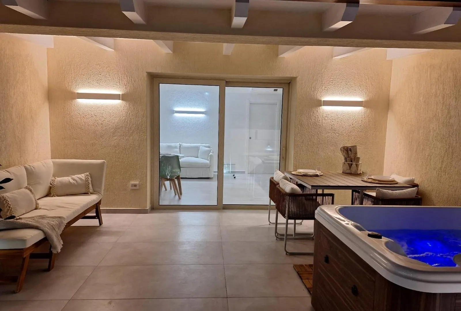 Luxury House & Spa In Baia Turchese Vasca Idromassaggio Riscaldata Con Cromoterapia Murta Maria Villa