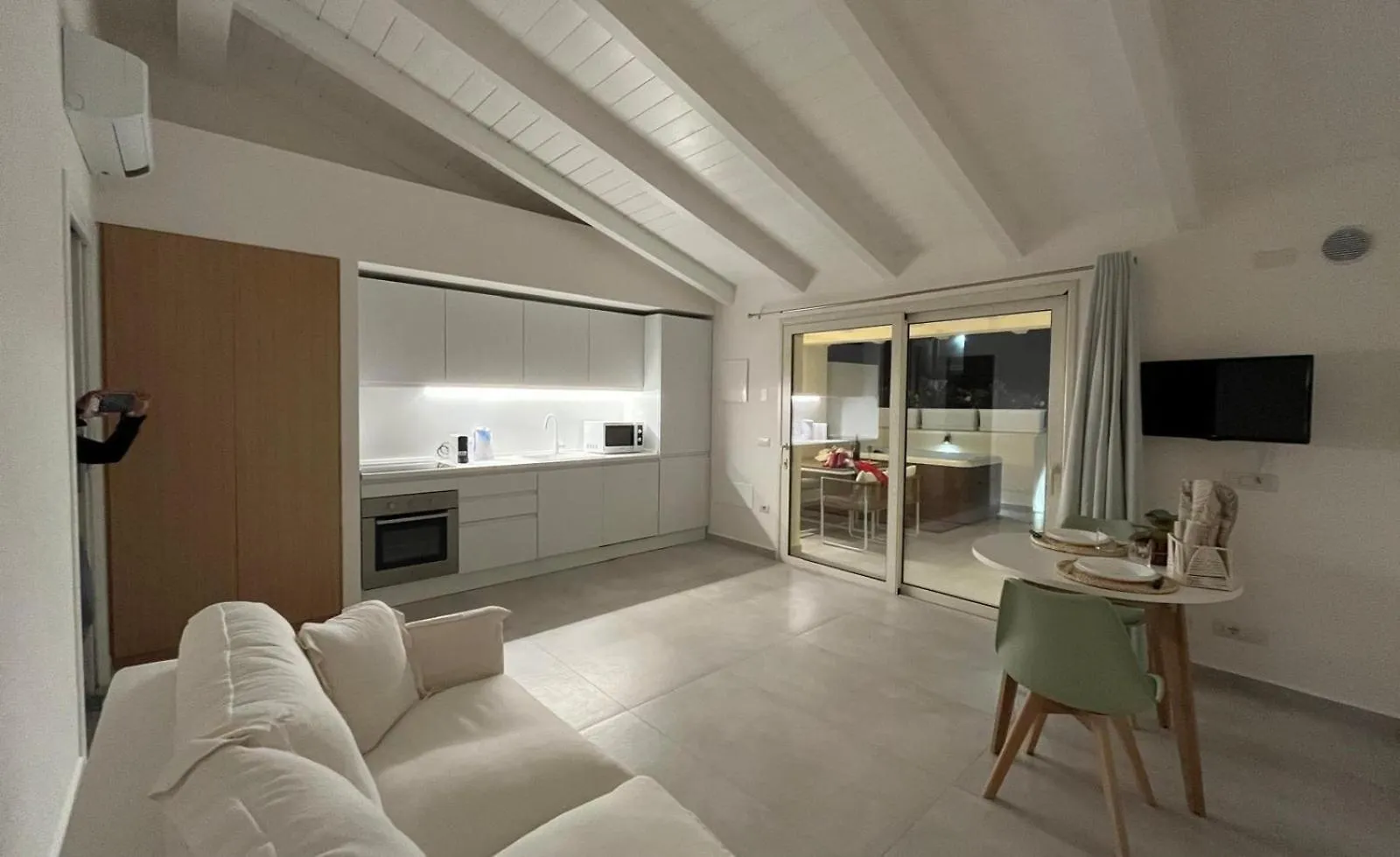 Luxury House & Spa In Baia Turchese Vasca Idromassaggio Riscaldata Con Cromoterapia Murta Maria